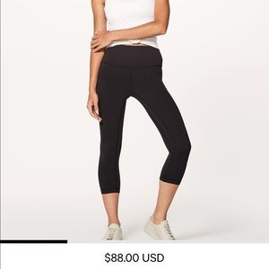 Lululemon wunder under crop size 4